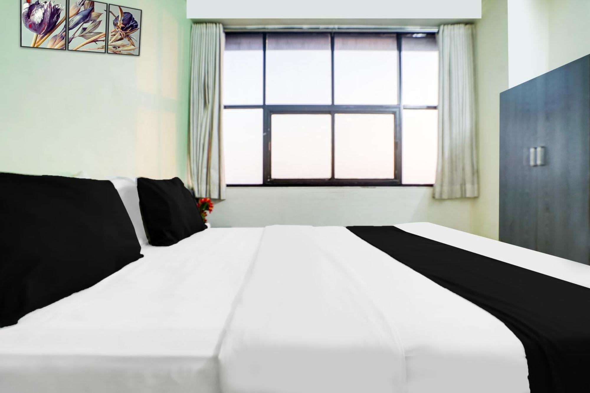 Hotel O Vanya Palace Ahmedabad Luaran gambar